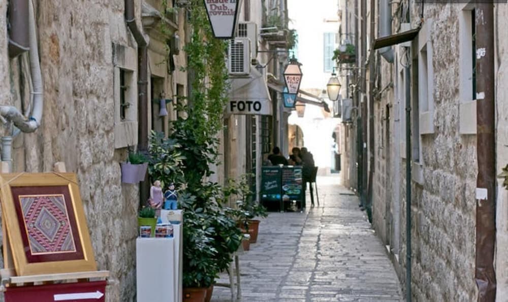 Old Town Budget - Obad