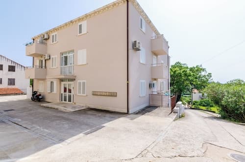 Ana Apartment