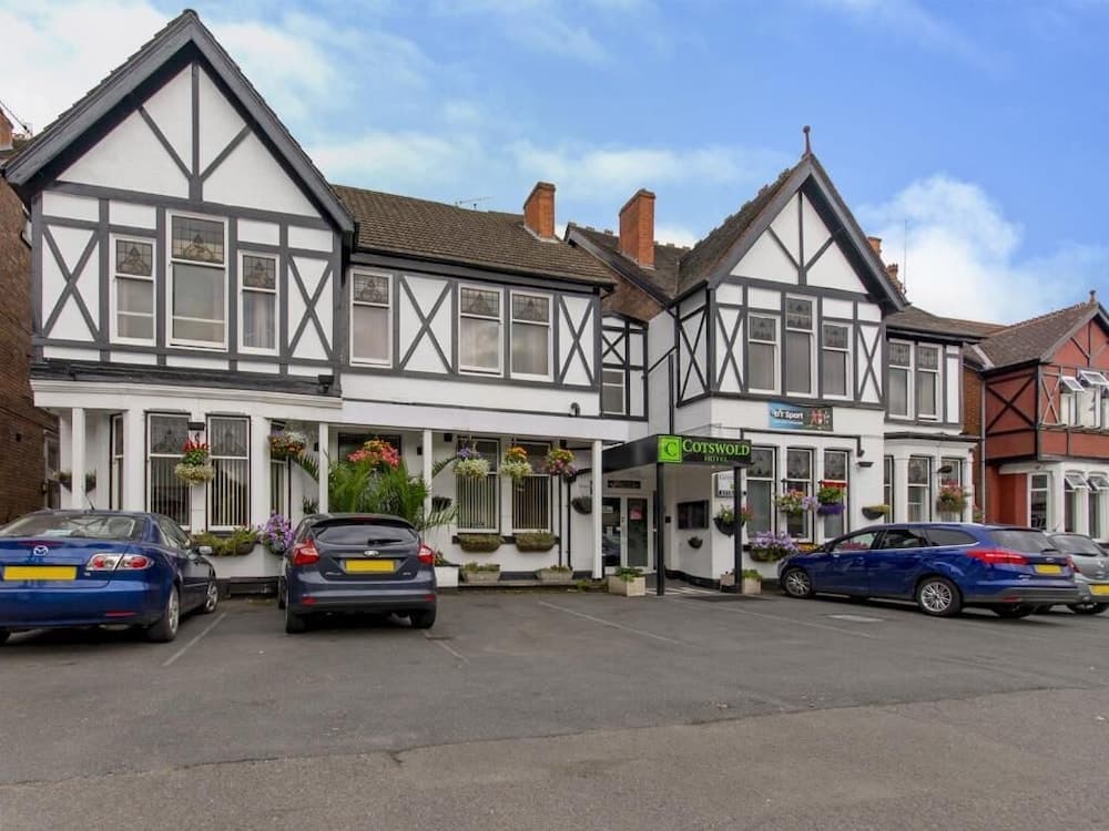 Cotswold Hotel
