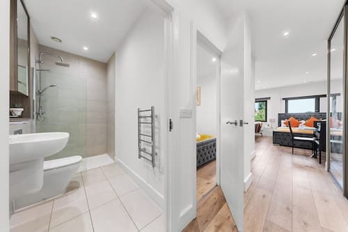 Hayes Haven - Charming 1 Bedroom Apartment