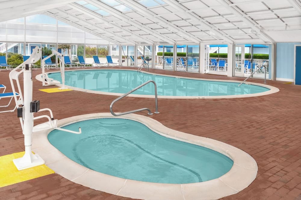 Kapalı spa küveti