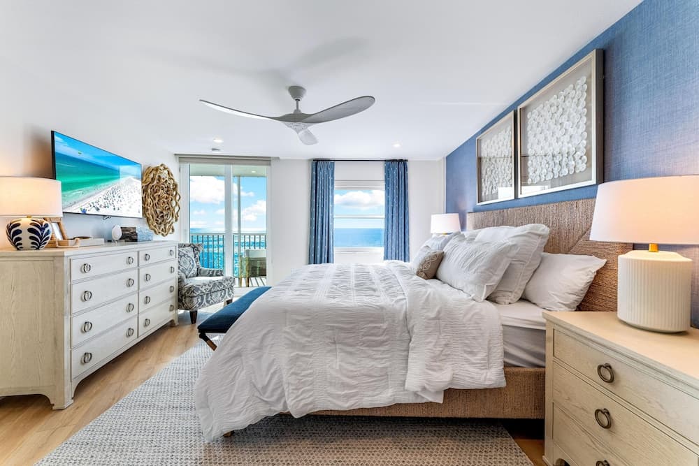 Crystal Sands - 803 by Beachside Management