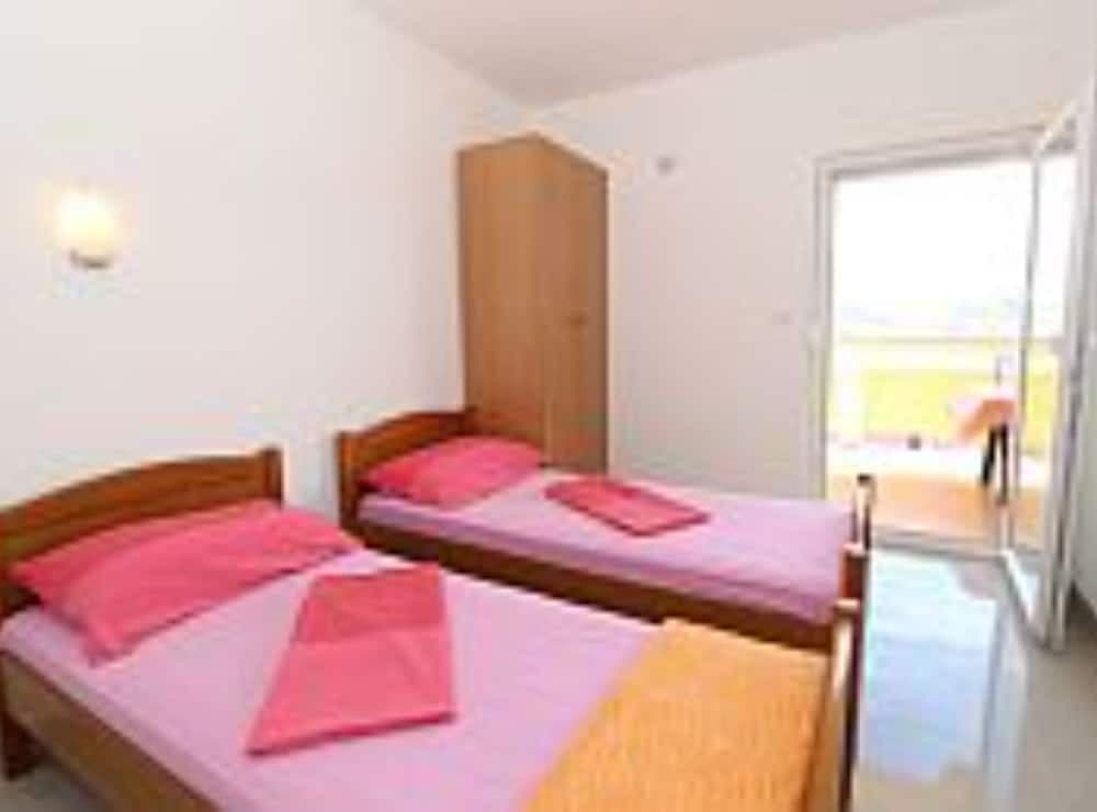 Apartments Jović
