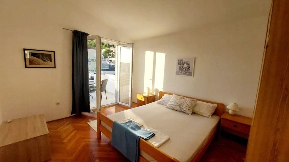 Mirjana: sea View & Balcony - A2 JN