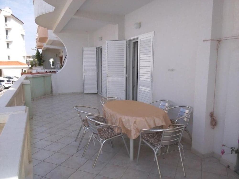 Happiness - 70m to the Beach - A2