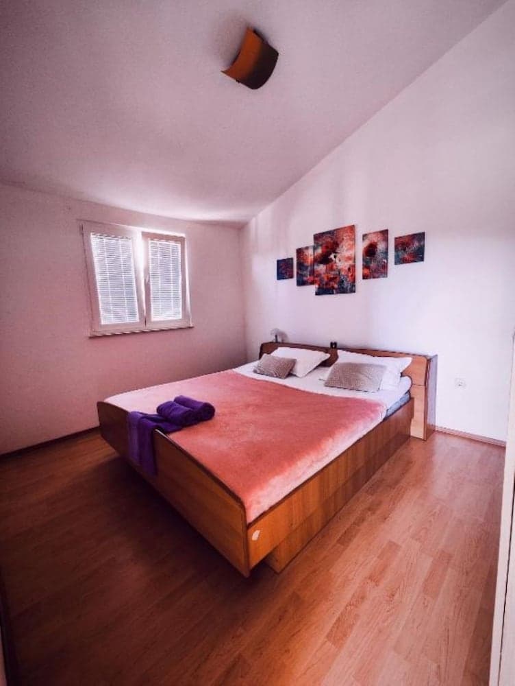 Vesna - With Pool - A2