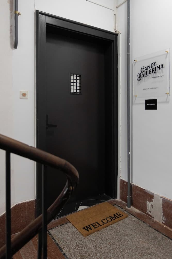 Candy Ballerina Zagreb Lux Center