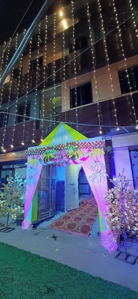 Saurav Palace Mathura