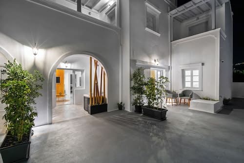 Oliva Apartments