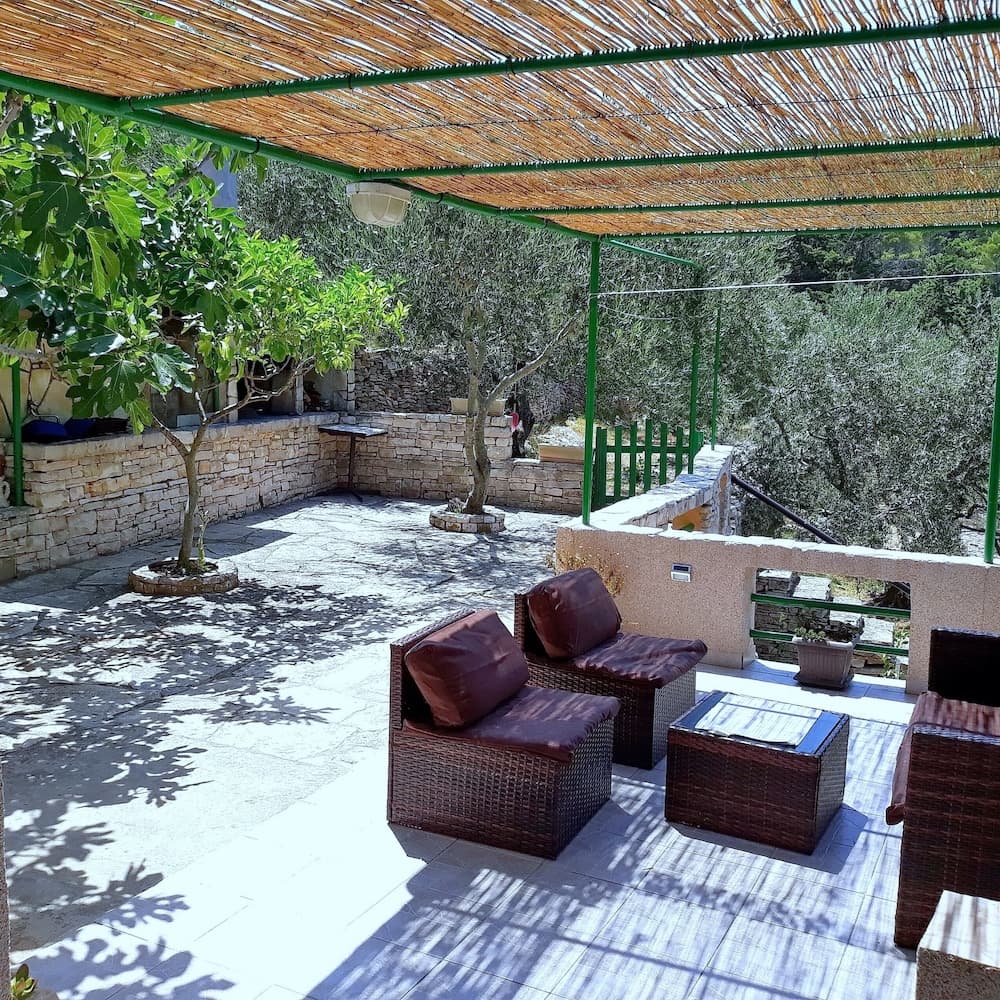 Stone House Oreb