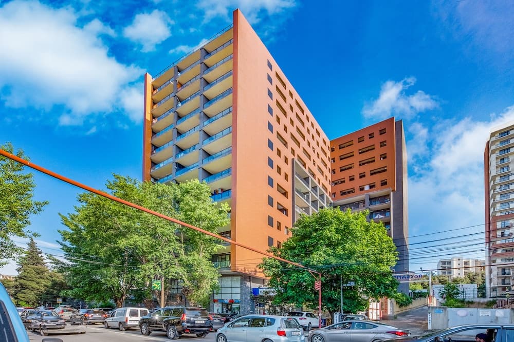 HB apartments University