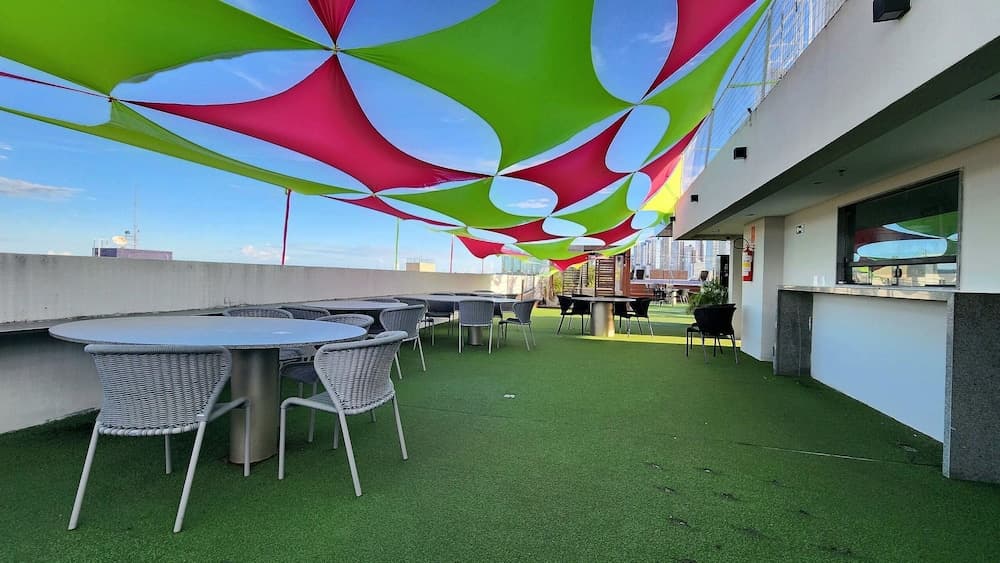 Açık havada yemek servisi