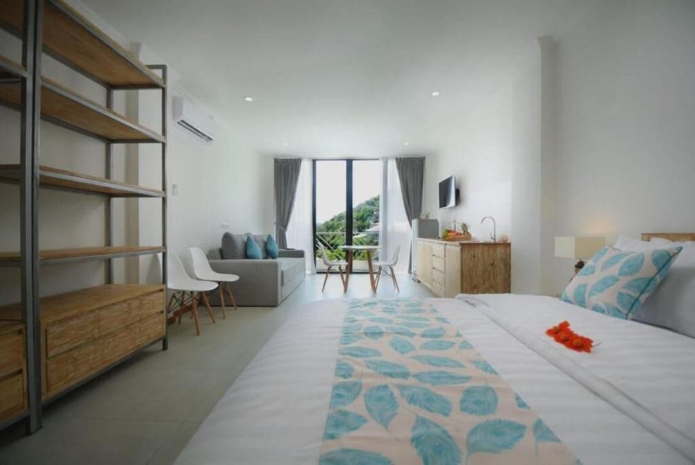 Triple 888  Suites