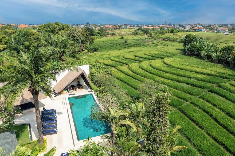 Villa Kubu Dewi Sri by Villa Finder