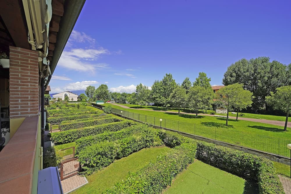 Konaklama yerinden arazi manzarası