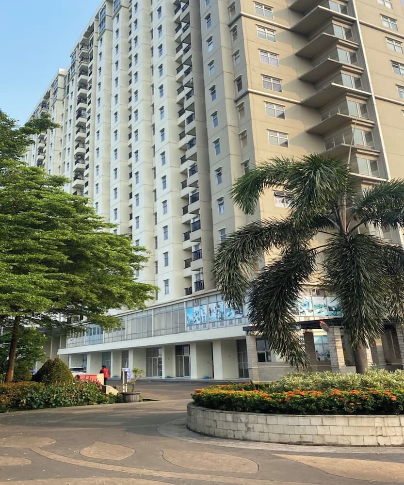 OYO 94010 Victoria Square