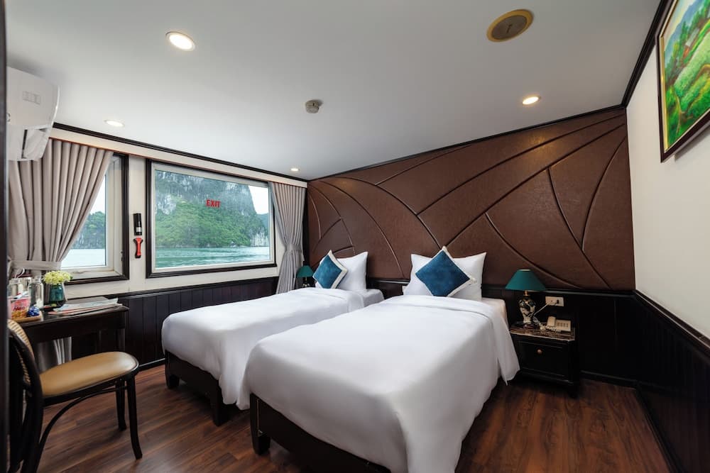 Amanda Cruise on Ha Long Bay