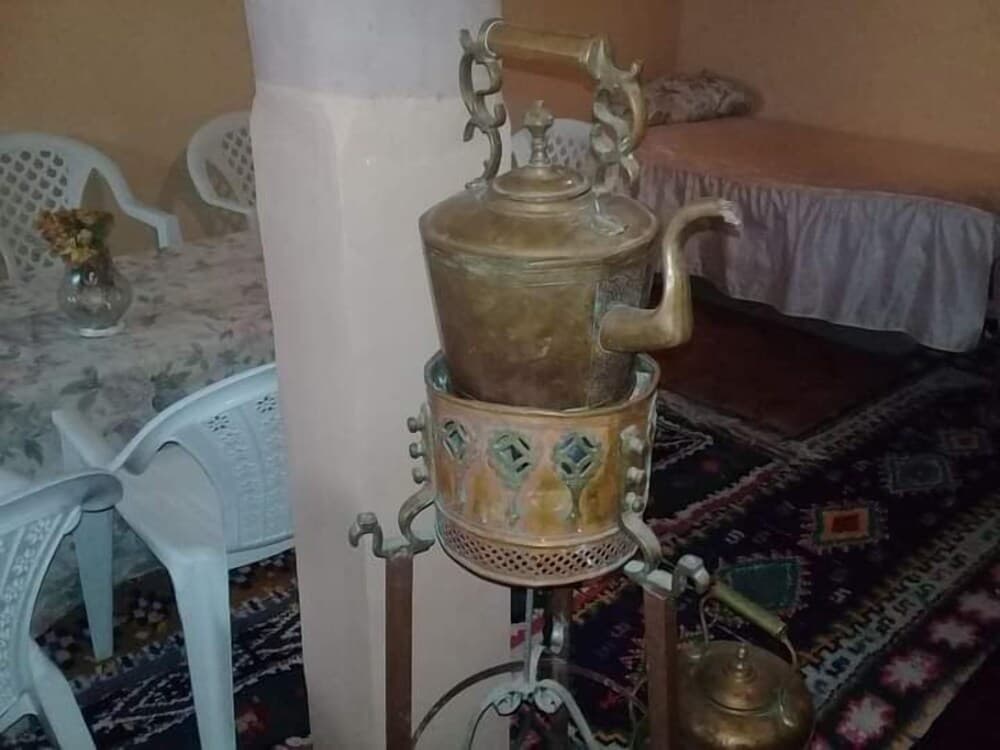 Odada yemek servisi