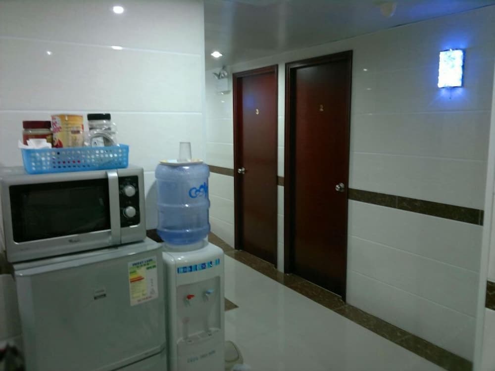 United co-operate guest house