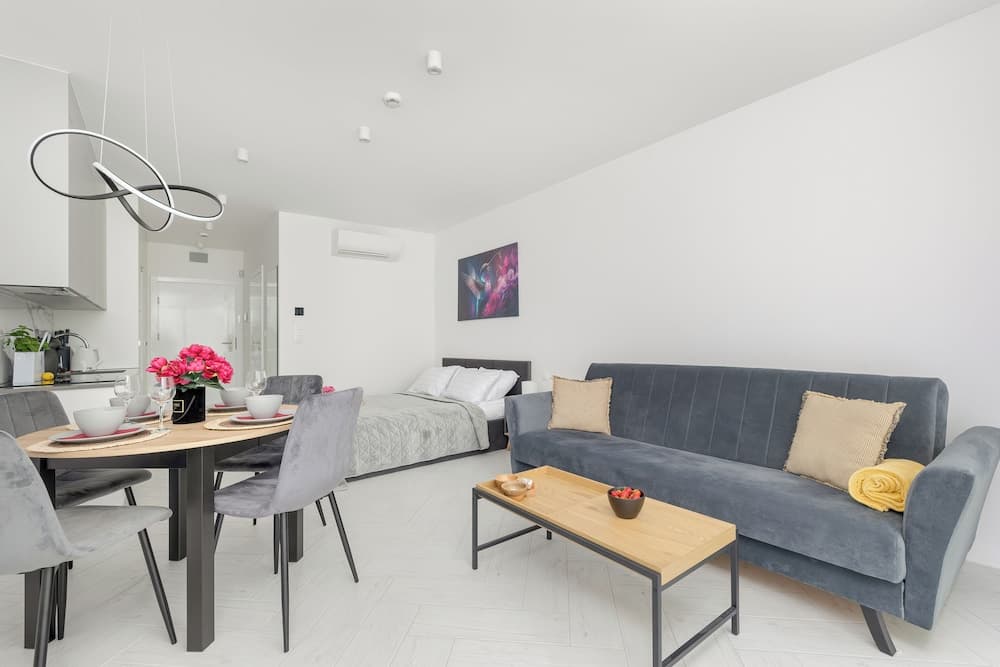 Beautiful Sea&lake Studio by Renters