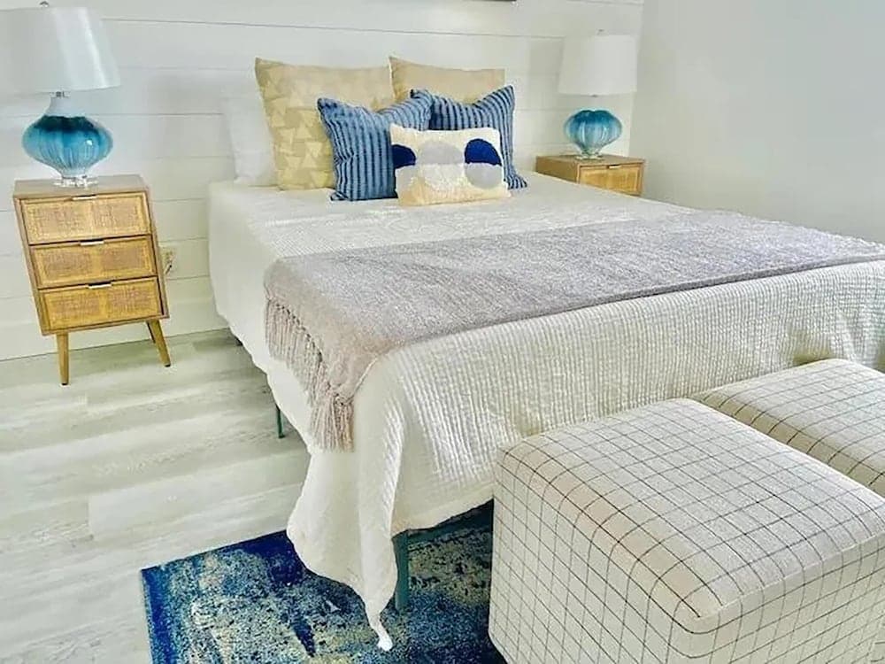 Sandy Pointe #211- Bream Island