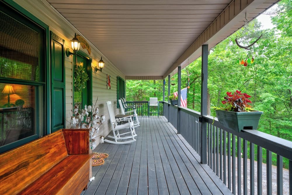2 Bedroom Home in Ellijay! Private Hot Tub and Sunset Views