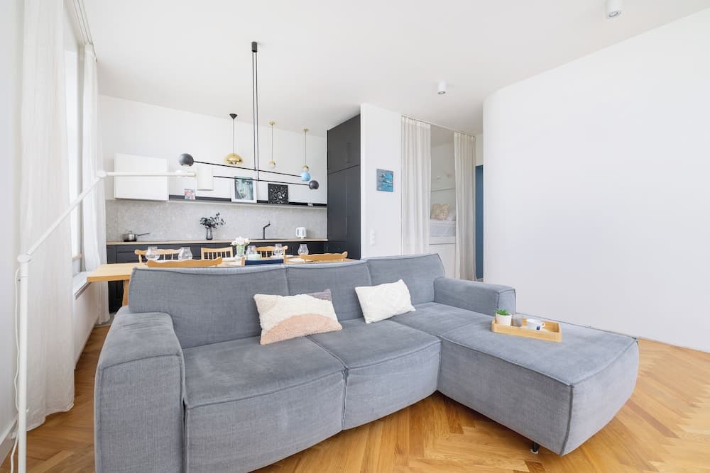 Family Apartment in Center by Renters