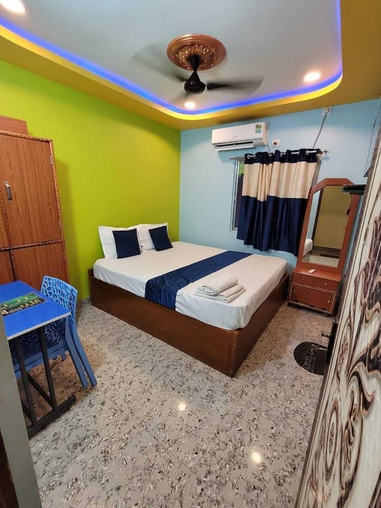 Maa Kali Guest House