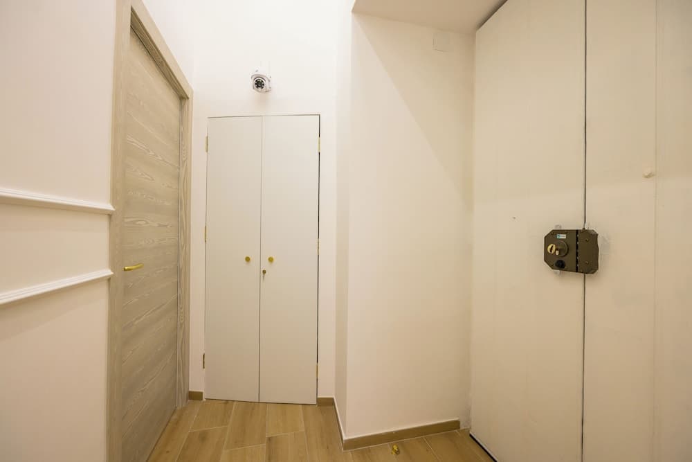 4 Stelle Housing - Rooms and Apartments