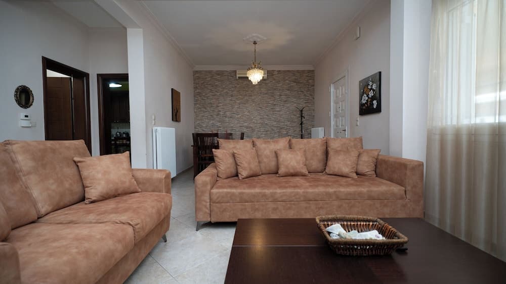 My Home - Meteora Central Apt - 2 BD