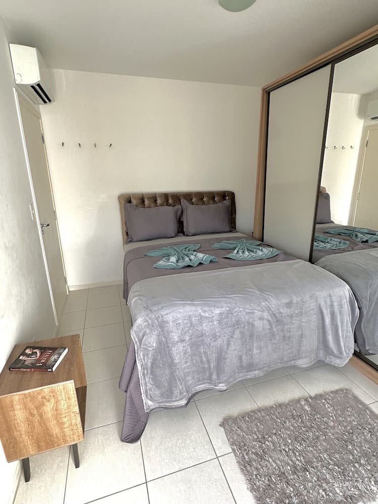 Apto 902, Barreiros, Prox Shop Itaguaçu, BR, Entrada Florianópolis