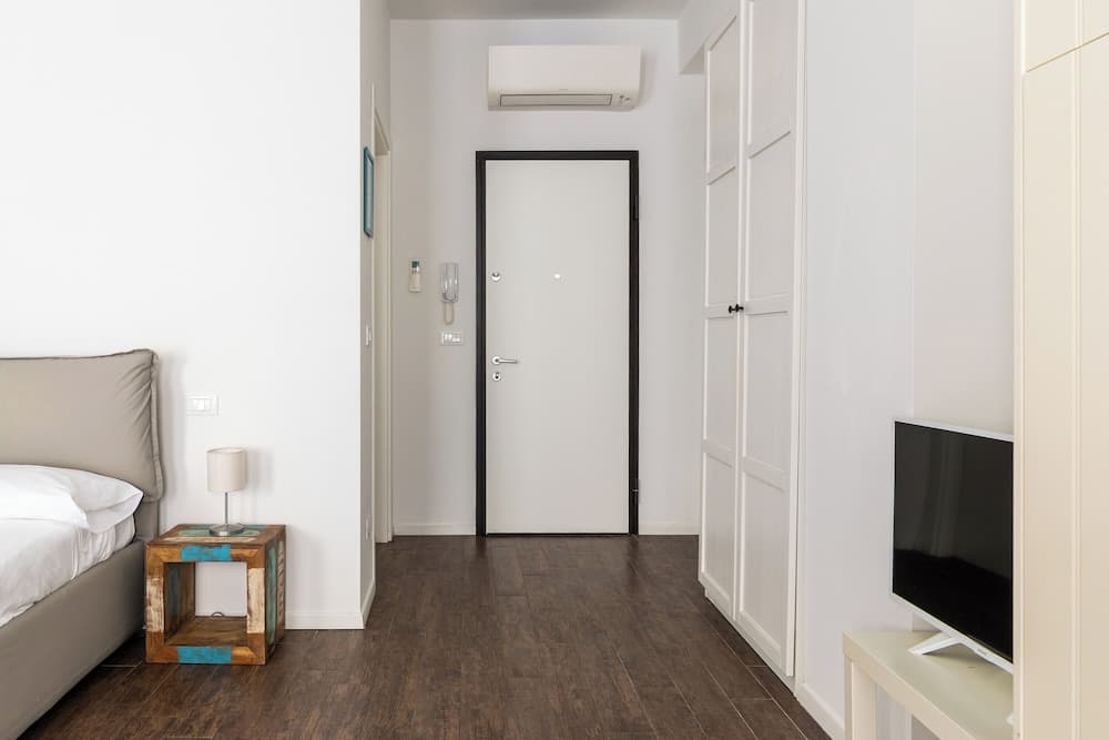 Largo Molina Studio III