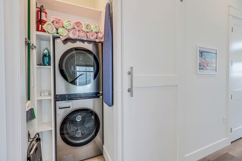 Sunkissed Palms 116 NEI