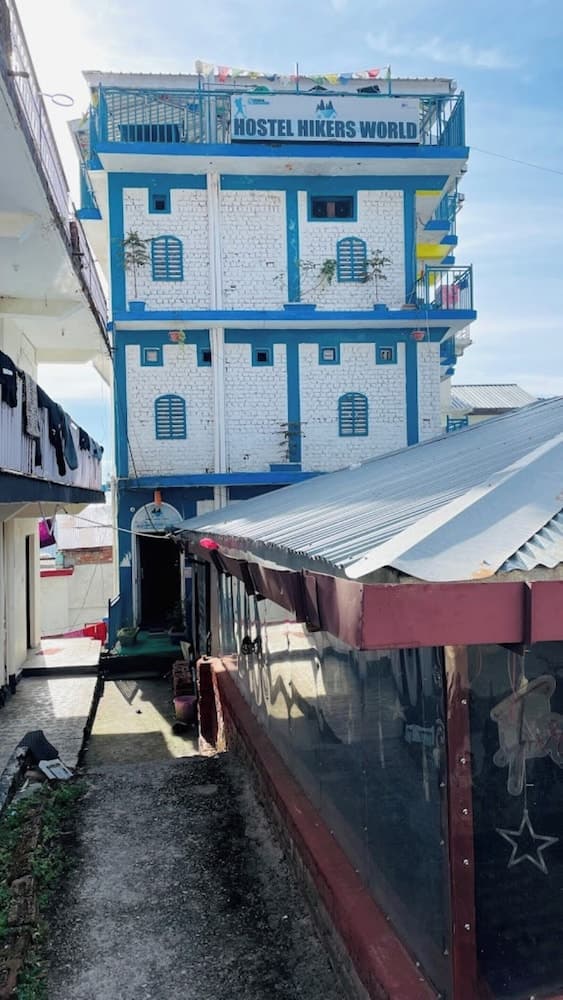 Goroomgo Hikers World Dharamshala