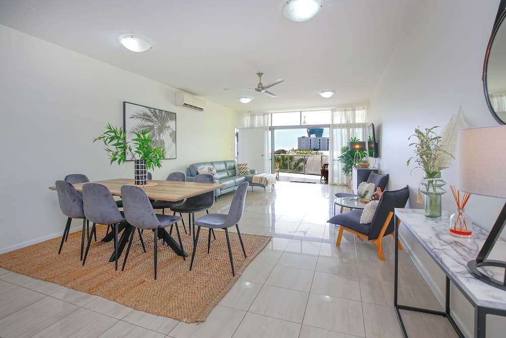 City Centre Apartment with Mountain View