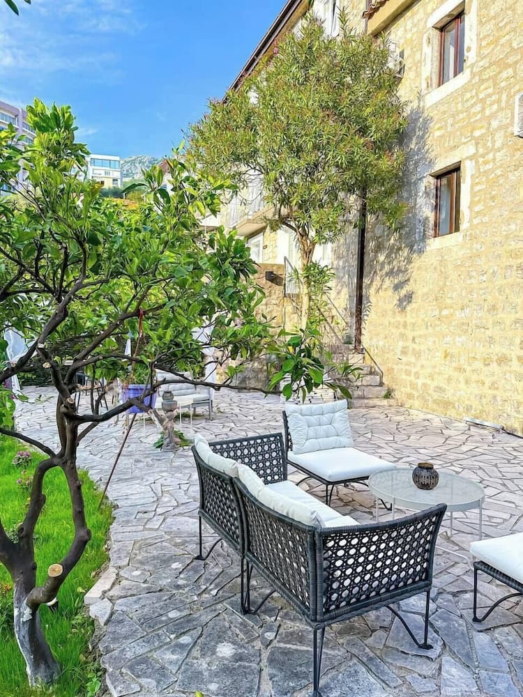 SERENİTA STONE HOUSE