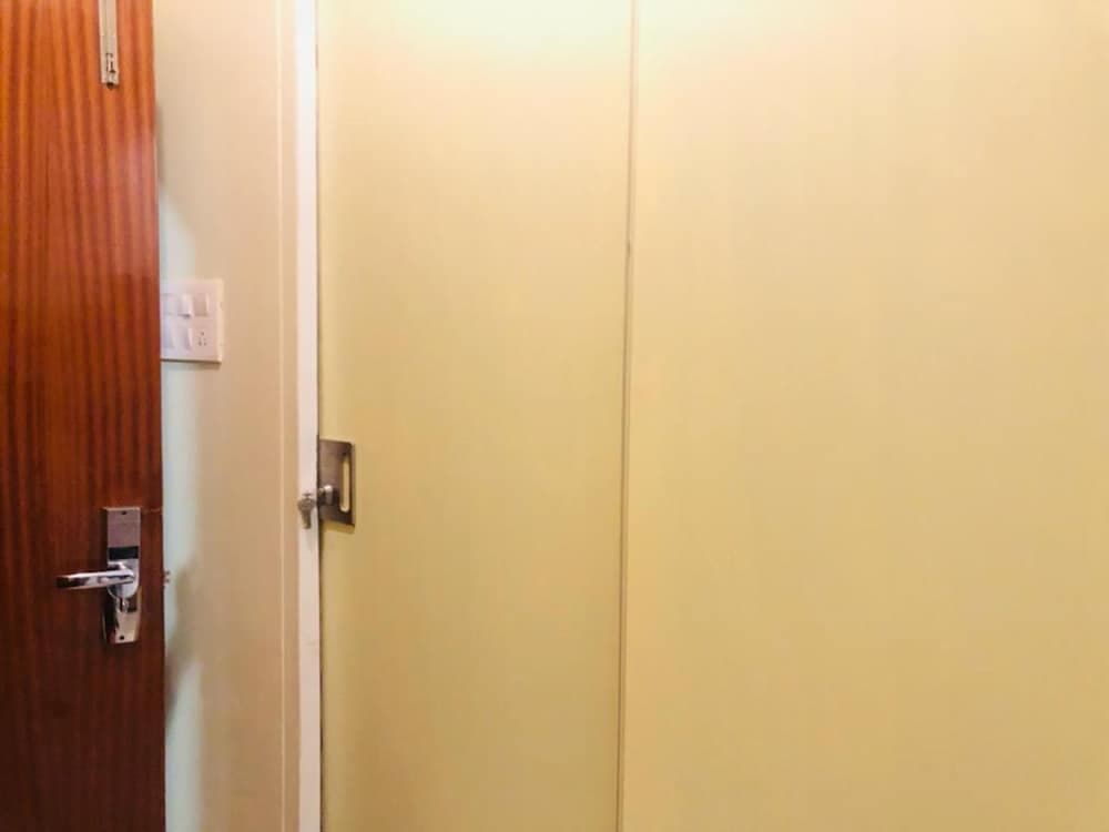 New Seven Hills By Glitz Hotels