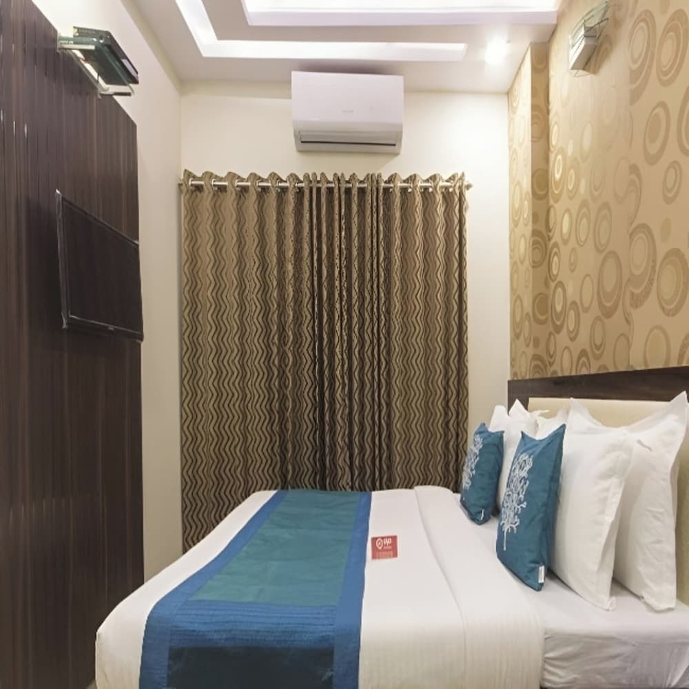 Bramharaj By Glitz Hotels