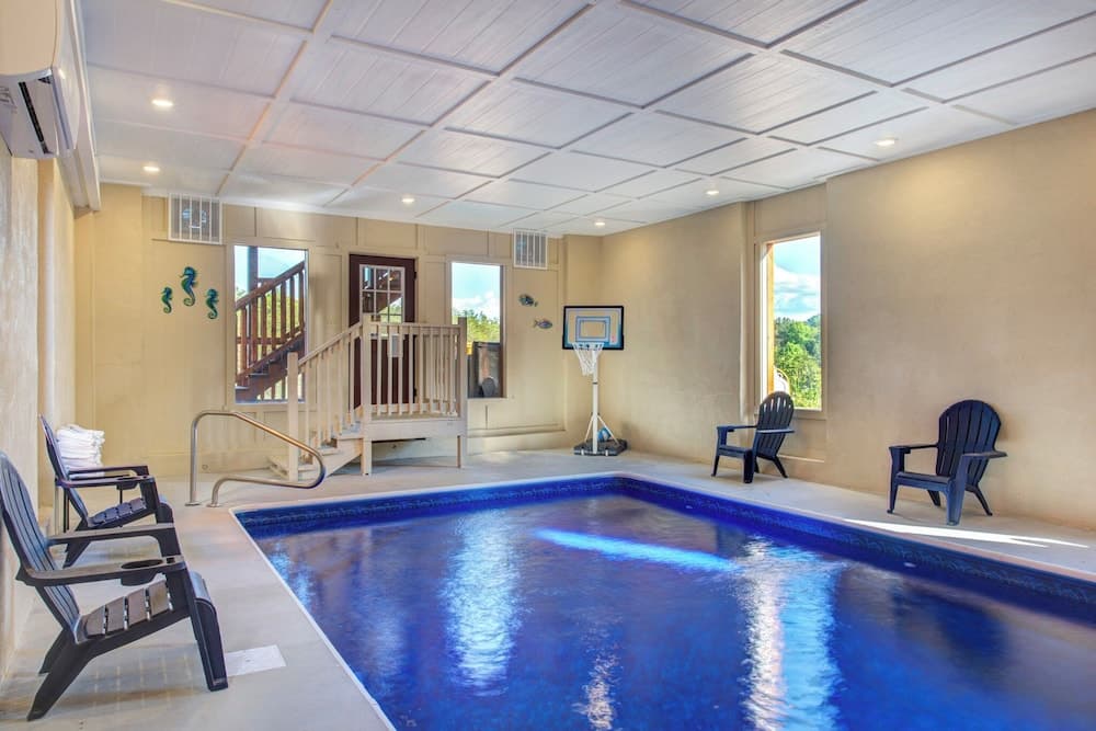 Serenity Mountain Pool Lodge