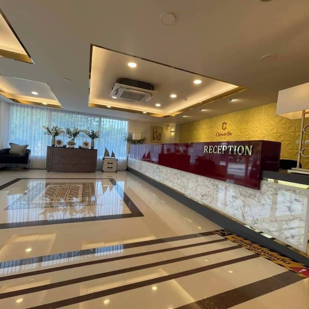Christella Hotel Laemchabang