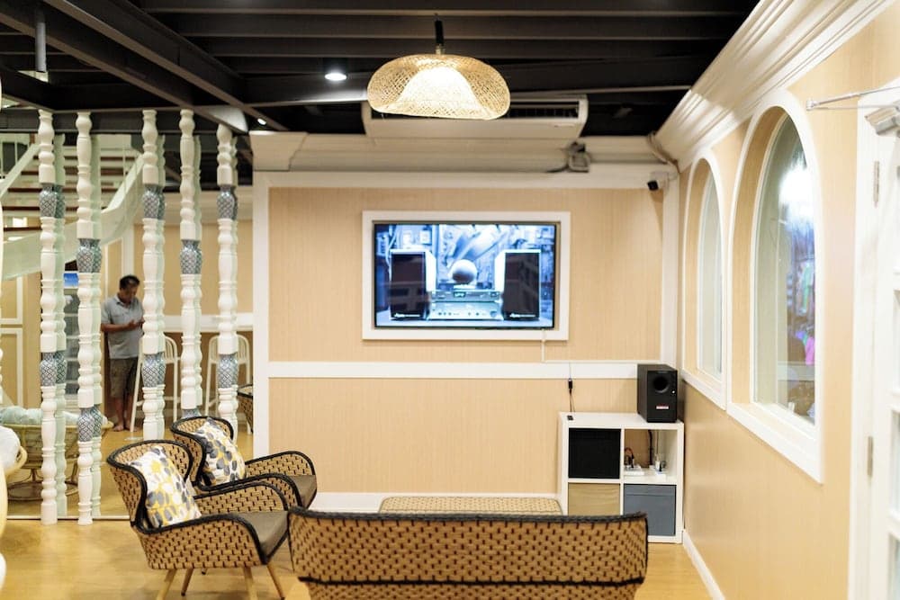 Khaosan Cozy Hostel