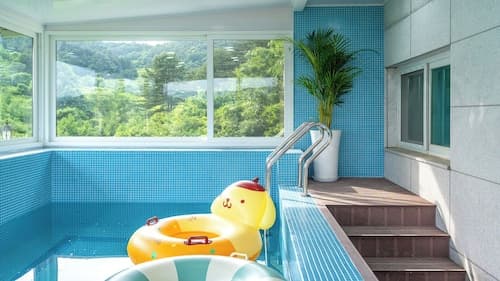 Gapyeong Nomadrium Poolvilla Pension