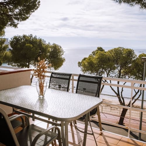Marina 4 in Roses With 1 Bedrooms and 1 Bathrooms