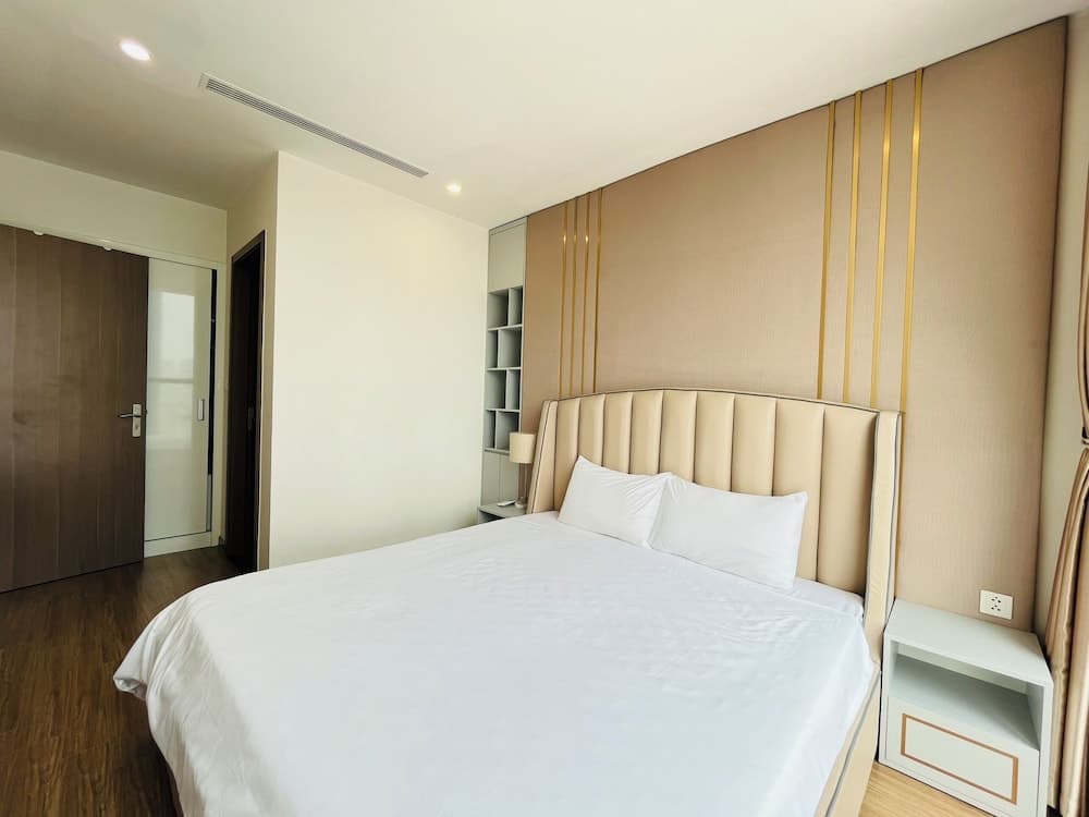 LT.Housing Vinhomes Skylake