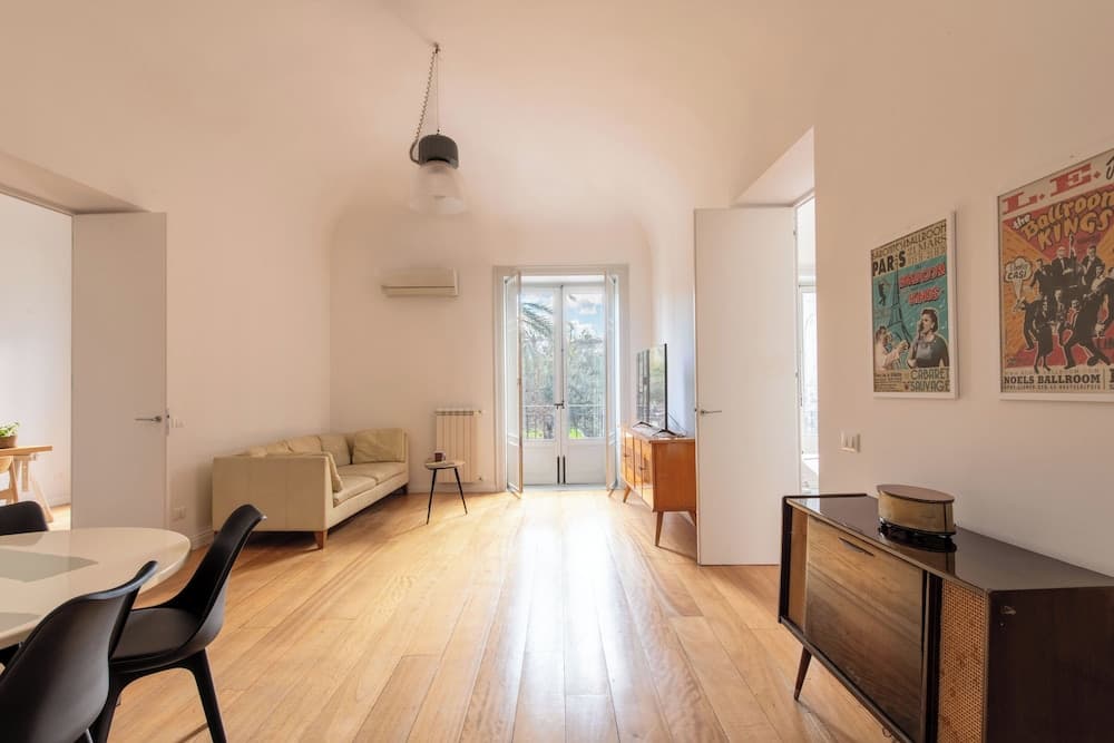 Vista sulle Absidi della Magione