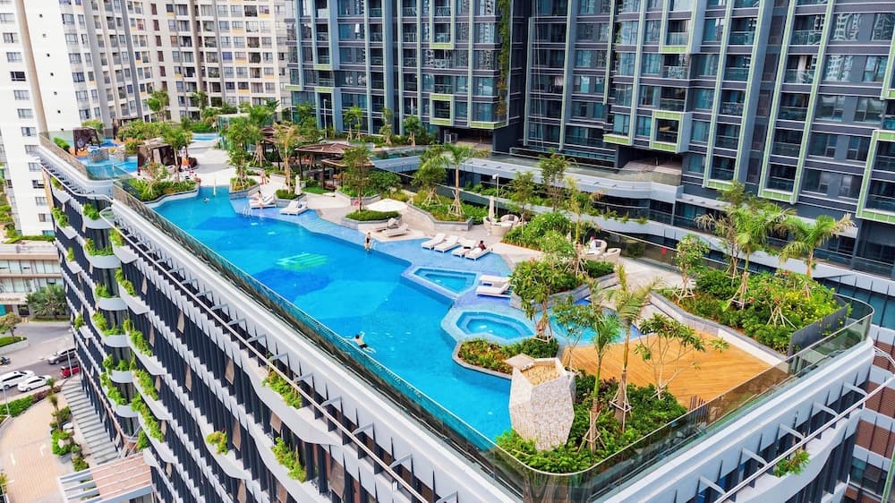 Lumiere Riverside Condo and Suite KHC