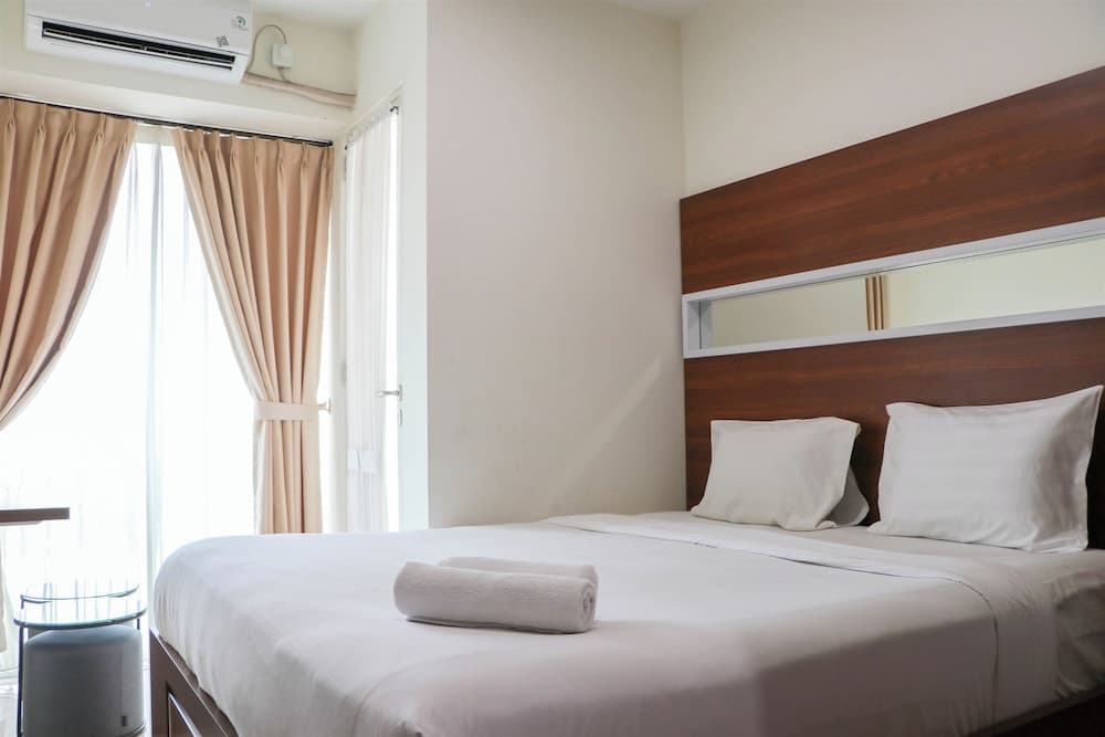 Restful 1Br Without Living Room Grand Kamala Lagoon Apartment