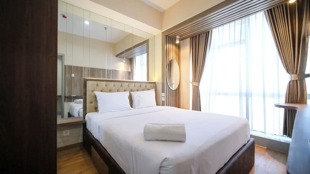 Nice And Comfortable Living 1Br At Grand Sungkono Lagoon Apartment