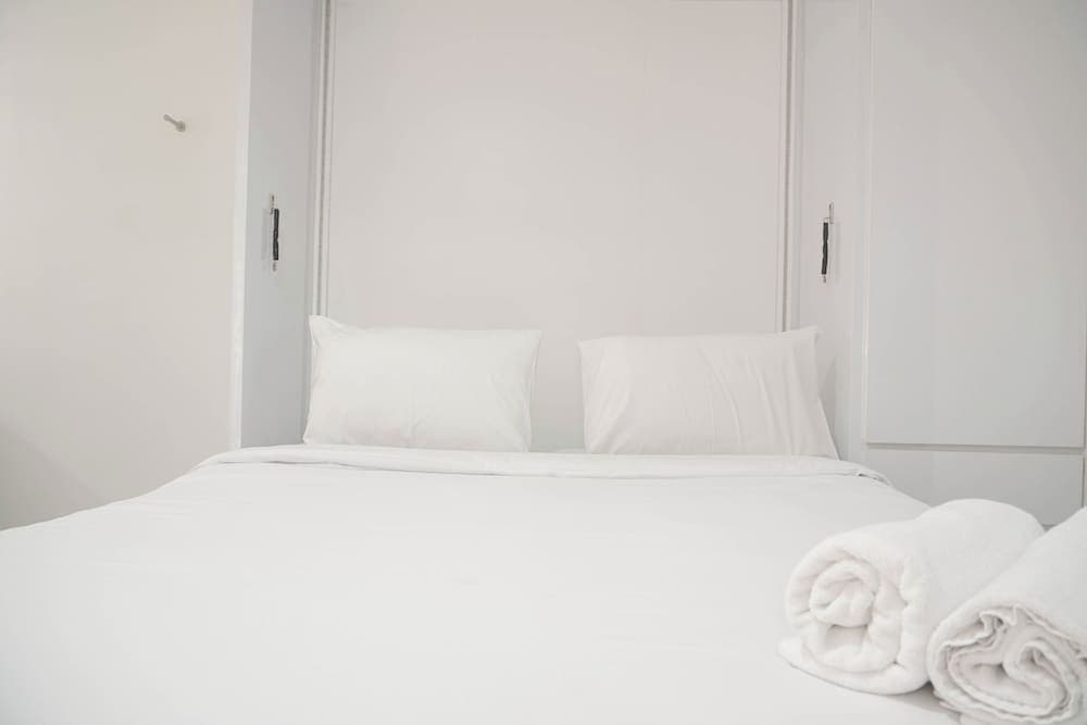 Cozy Living And Homey Studio Apartment Tuscany Residences