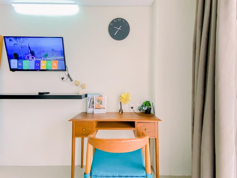 Good Place And Homey Studio At Bogor Icon Apartment